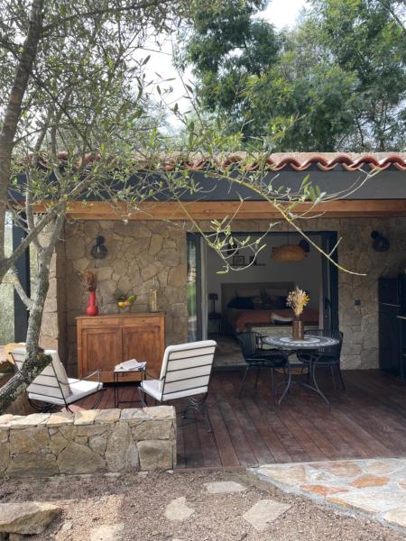 A Vadina, escale de charme avec piscine et spa à Porticcio